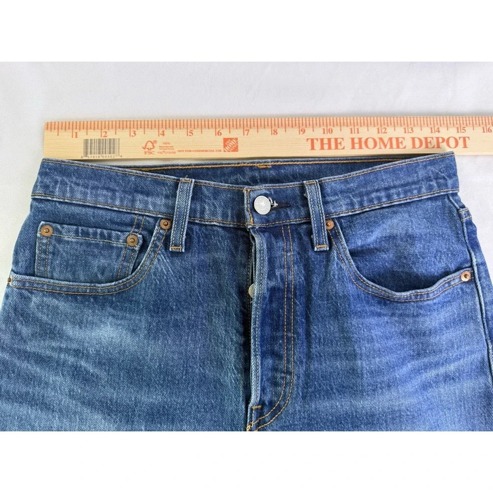 Levi's 501 Jeans Women's 27x32 Medium Blue Straight Leg Button Fly Denim Pants